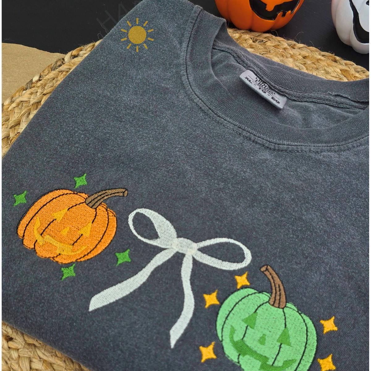 Bow & Pumpkins!
